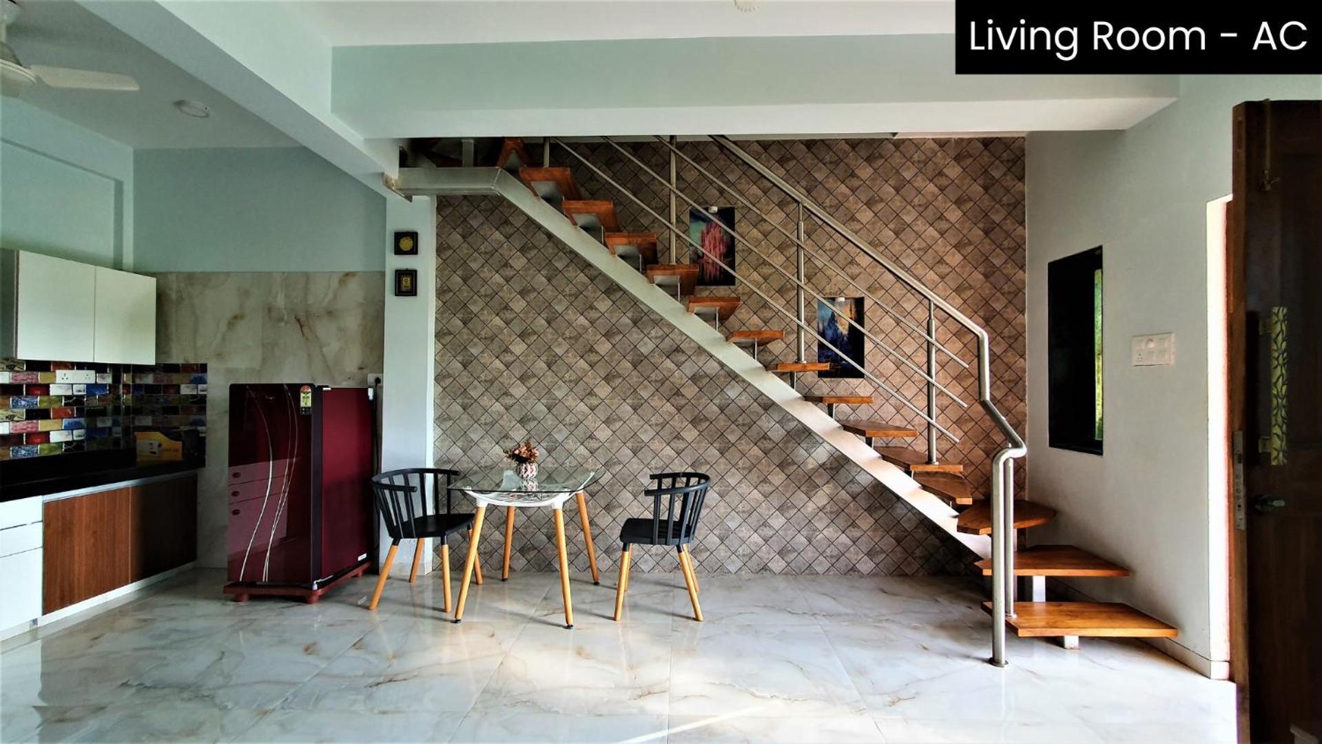 Vila Nessies Nagaon Alībāg Exteriér fotografie